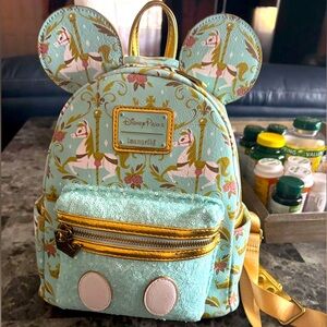 New loungefly backpack